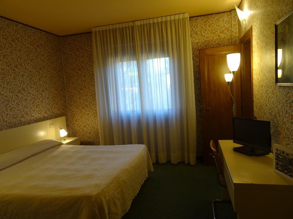 Hotel La Pergola Barga Dış mekan fotoğraf